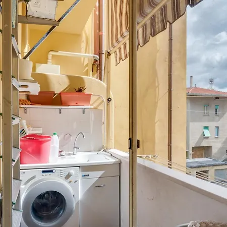 Marradi With Balcony Daire Livorno