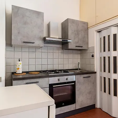 Marradi With Balcony Apartment