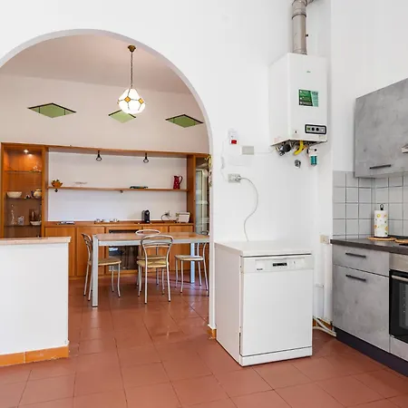 Marradi With Balcony Apartment